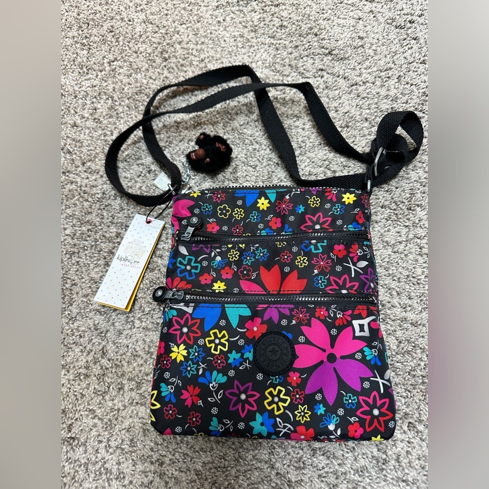 NWT Kipling Nylon Cute Travel Floral Purse w Lots of Pockets and Cute